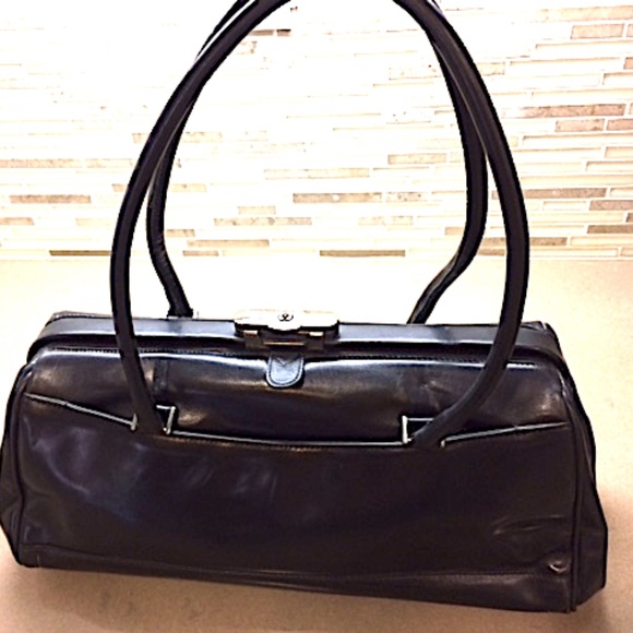 Vintage Via Spiga Fashion All Fine Leather Hand Bag. - Picture 1 of 16